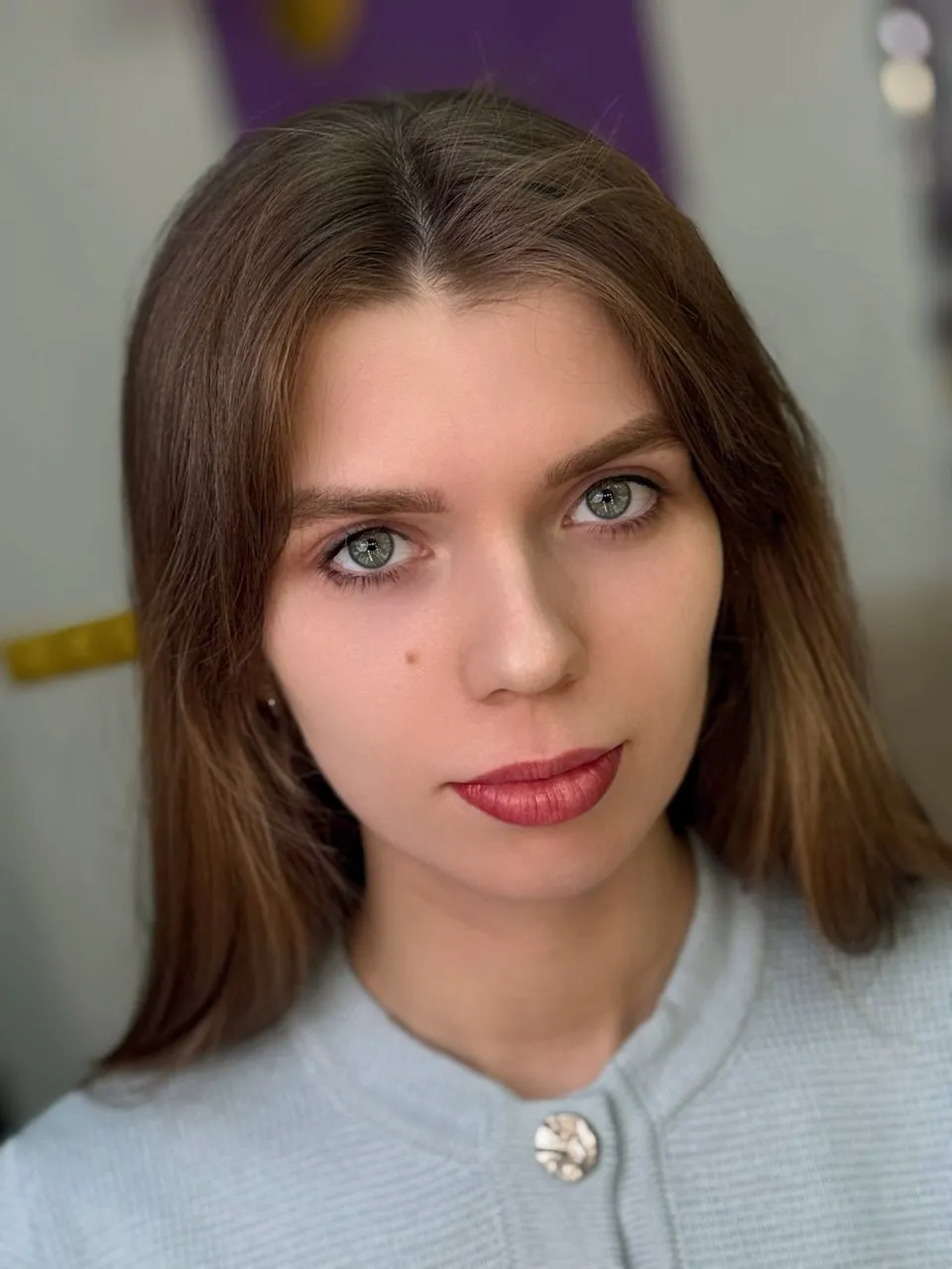 Брови — пудровое напыление